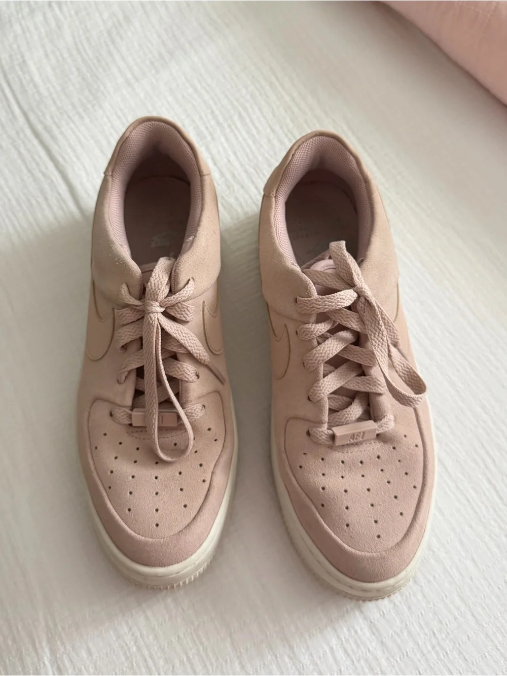 Nike Women’s Suede Low-Top Platform Sneaker - Blush Pink